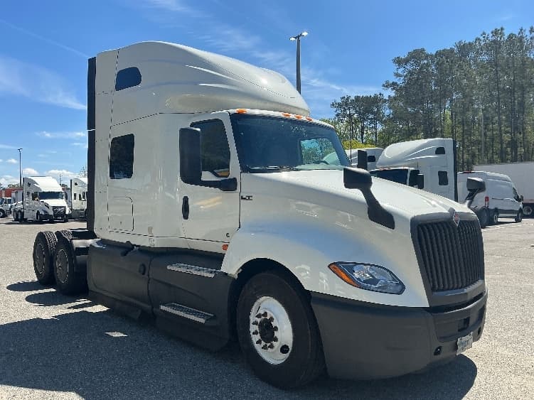 2023 International LT