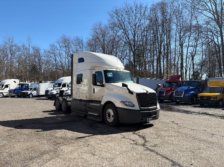 2023 International LT