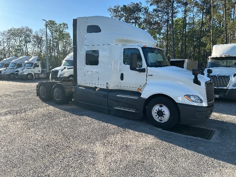 2023 International LT