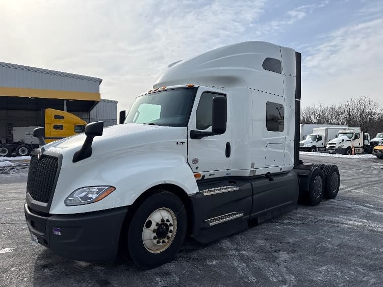 2023 International LT in Harrisburg, PA — photo 3
