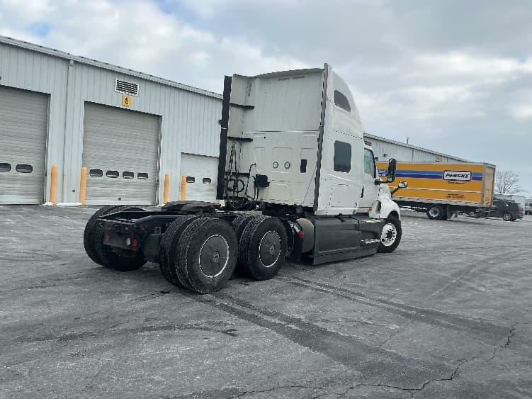 2023 International LT in Harrisburg, PA — photo 7