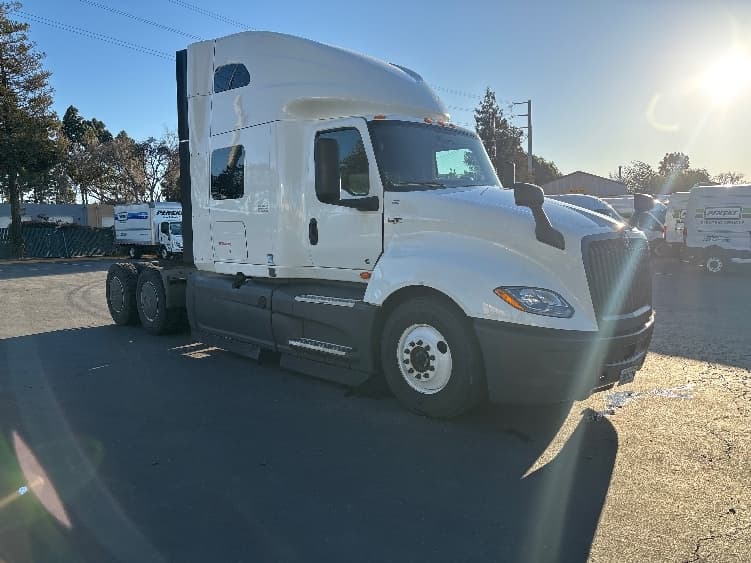 2023 International LT