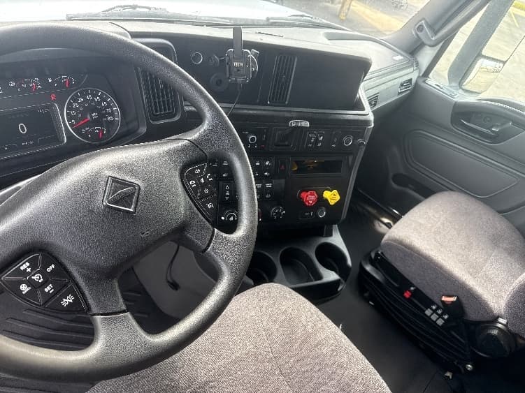 2023 International LT in La Porte, IN — photo 10
