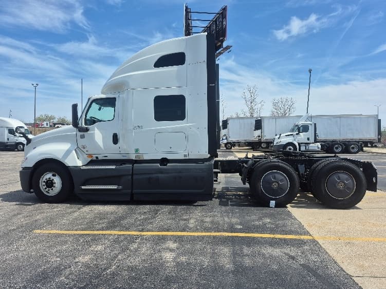 2023 International LT in La Porte, IN — photo 4