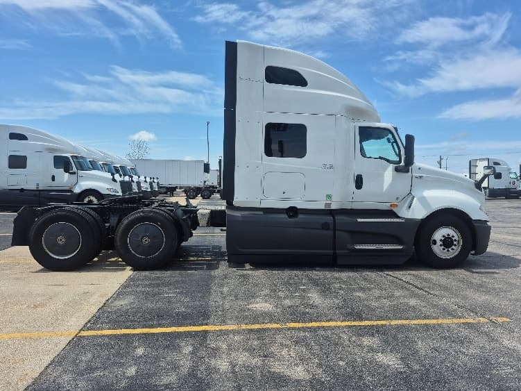 2023 International LT in La Porte, IN — photo 8