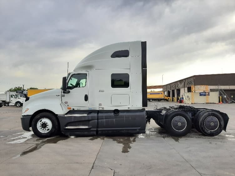 2023 International LT in Fort Worth, TX — photo 4