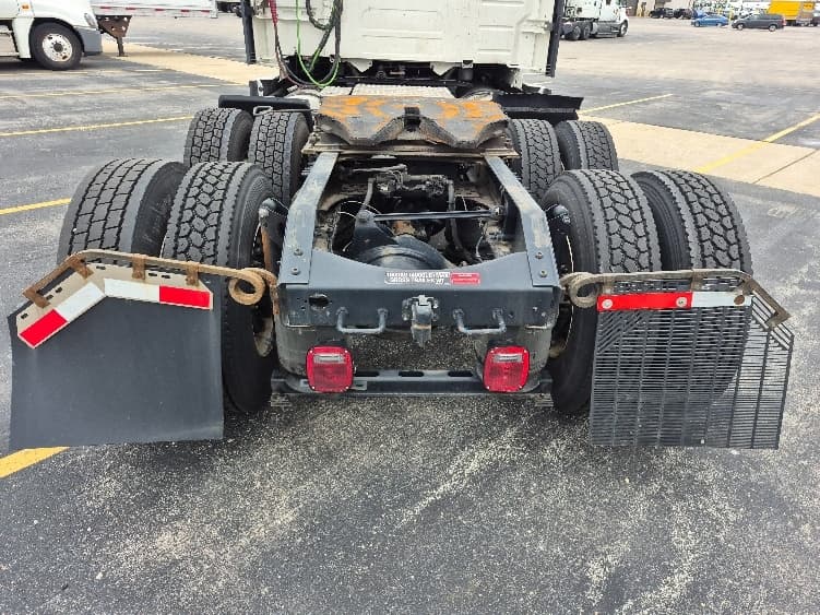 2023 Volvo VNL 760 in La Porte, IN — photo 6