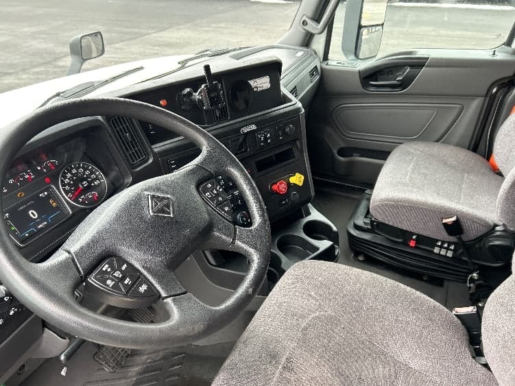 2023 International LT in Harrisburg, PA — photo 10