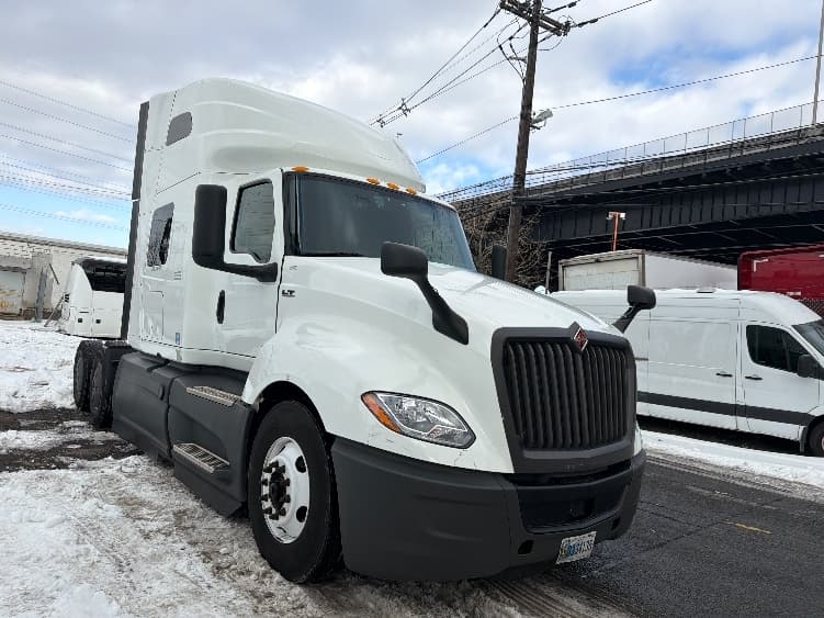 2023 International LT