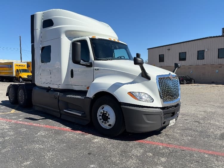 2023 International LT