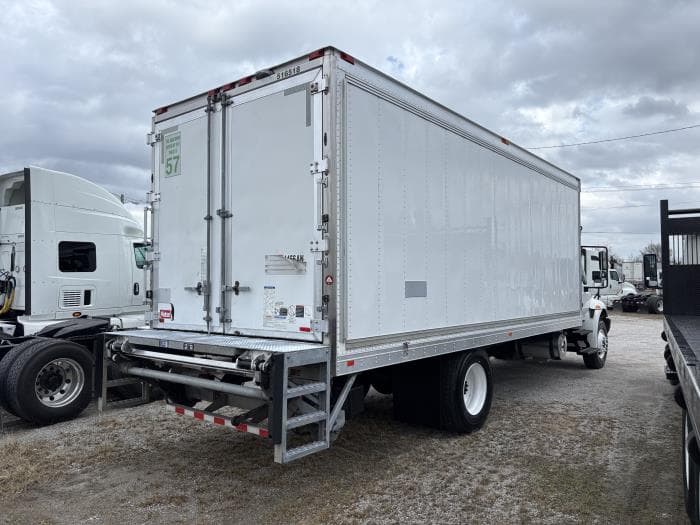 2019 International 4300 — photo 4