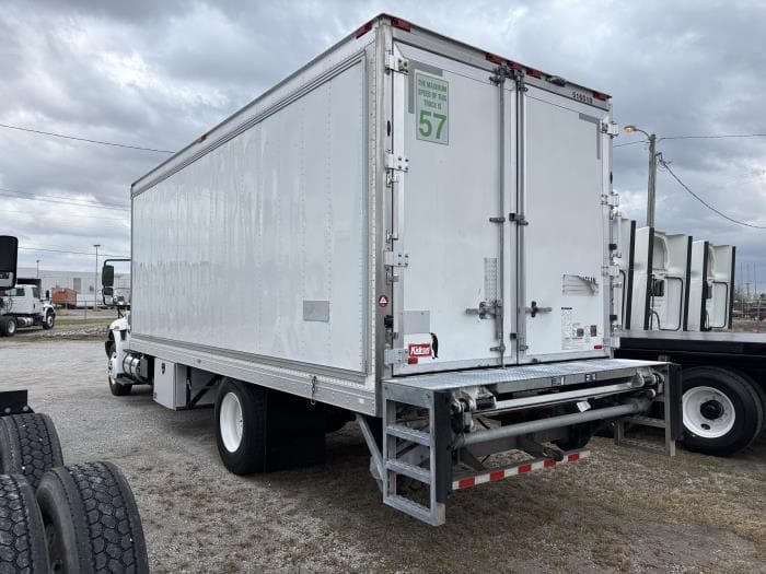 2019 International 4300 — photo 5