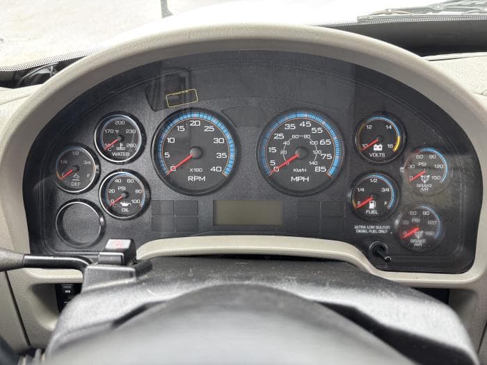 2019 International 4300 — photo 9