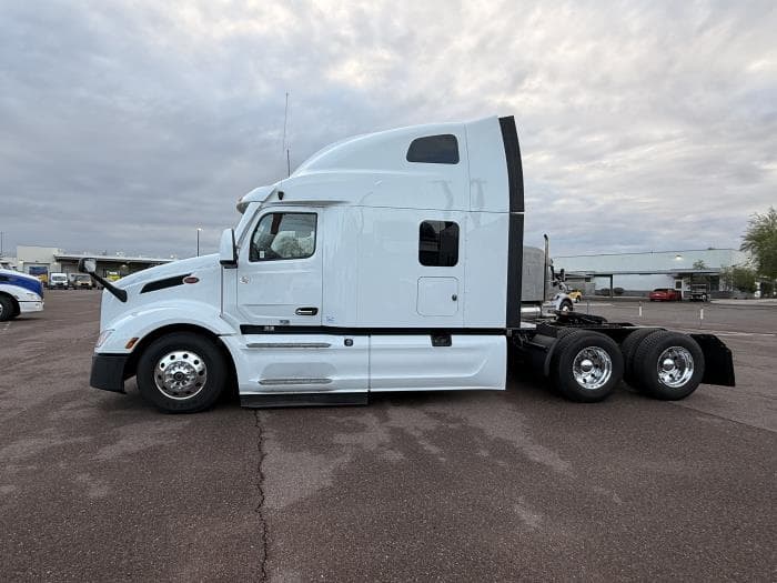 2024 Peterbilt 579 — photo 3
