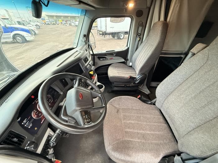 2024 Peterbilt 579 — photo 11