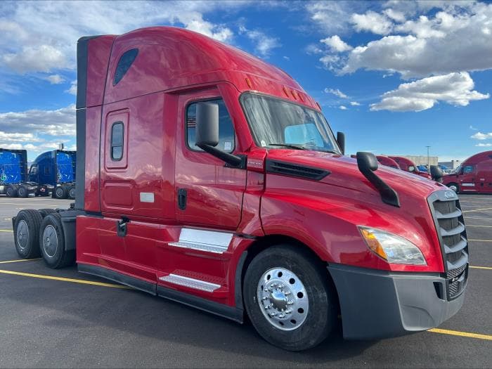 2022 Freightliner Cascadia
