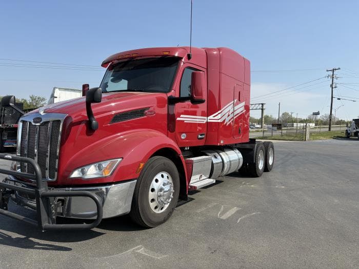 2022 Peterbilt 579