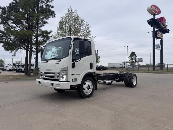 2026 Isuzu NPR