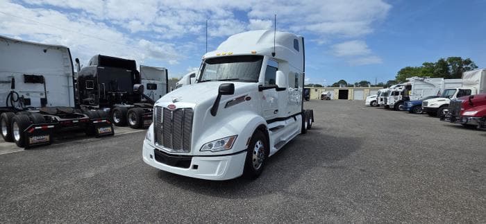 2024 Peterbilt 579