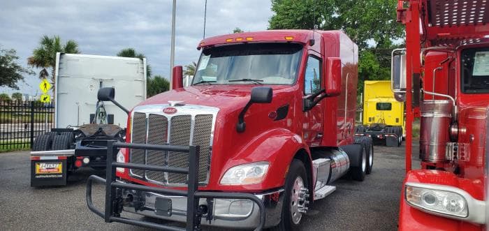 2022 Peterbilt 579
