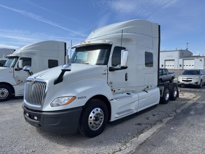2021 International LT