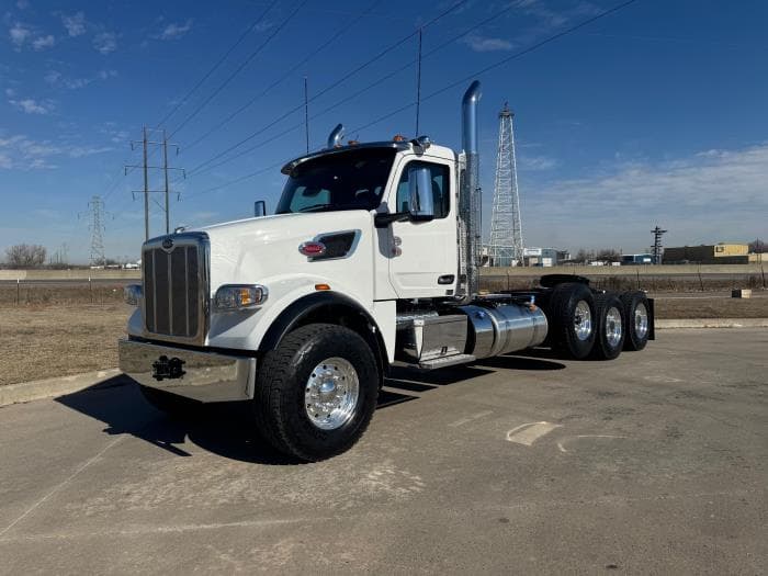 2027 Peterbilt 567