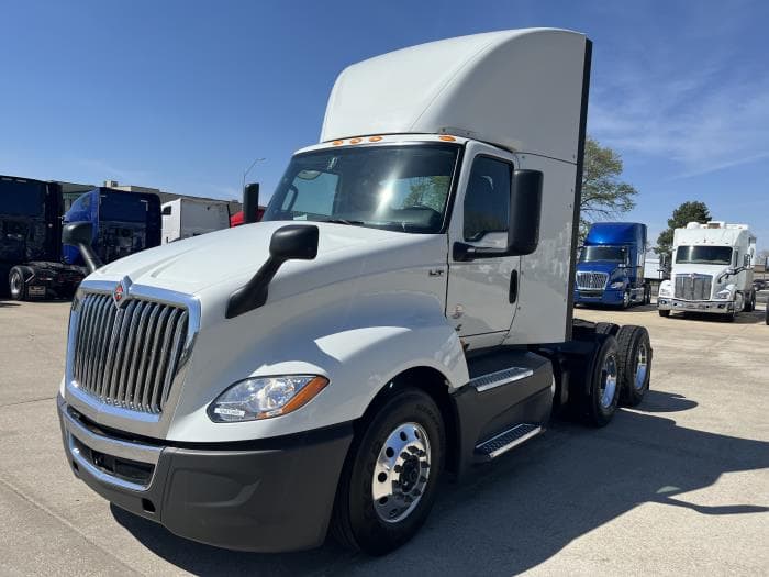 2022 International LT