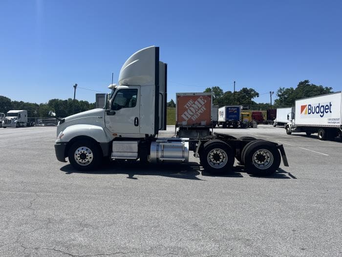 2020 International LT — photo 7