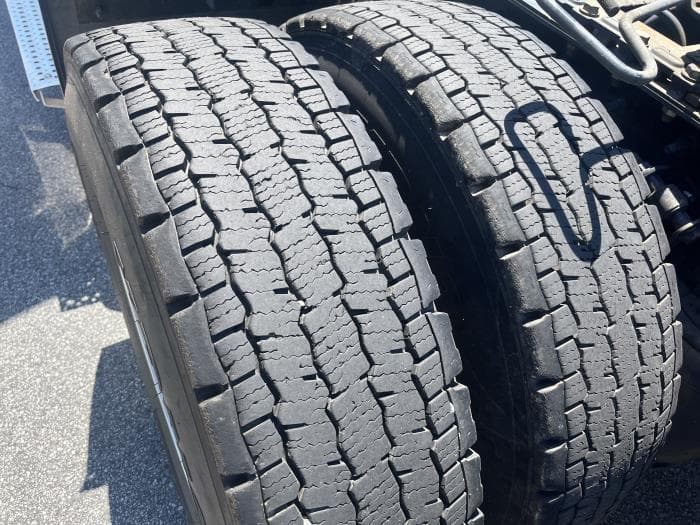 2020 International LT — photo 9
