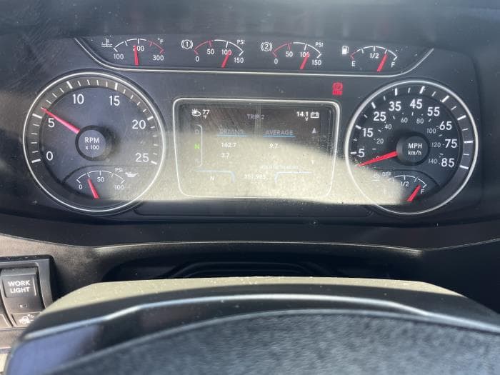 2020 International LT — photo 17