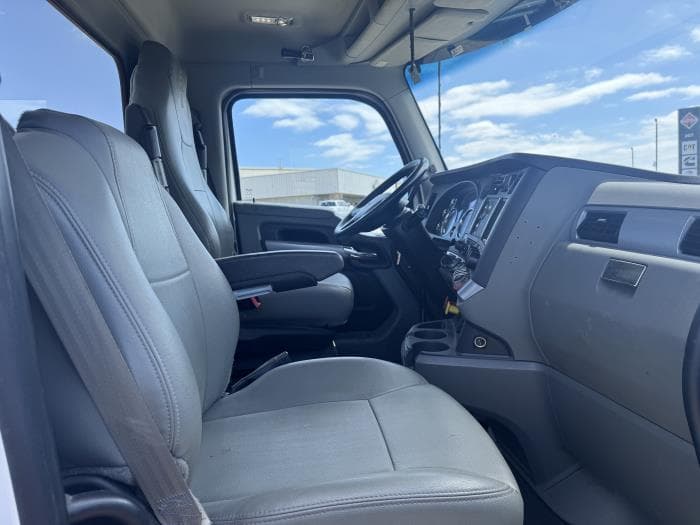 2020 Kenworth T880 — photo 12
