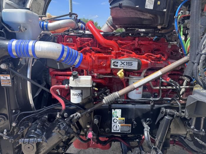 2020 Kenworth T880 — photo 14