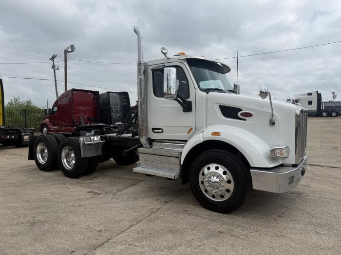 2020 Peterbilt 567 — photo 3