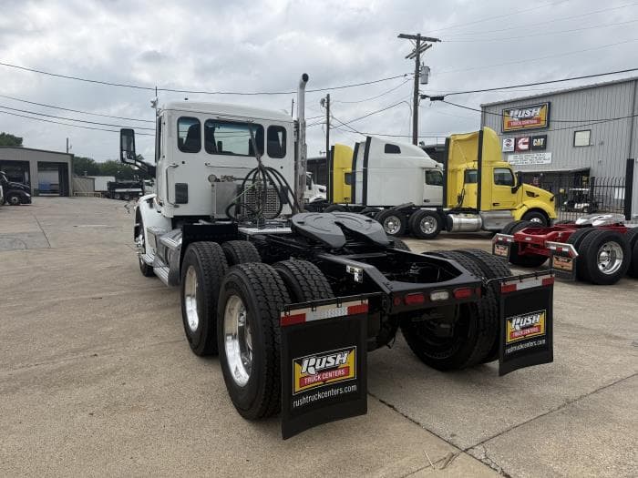 2020 Peterbilt 567 — photo 34