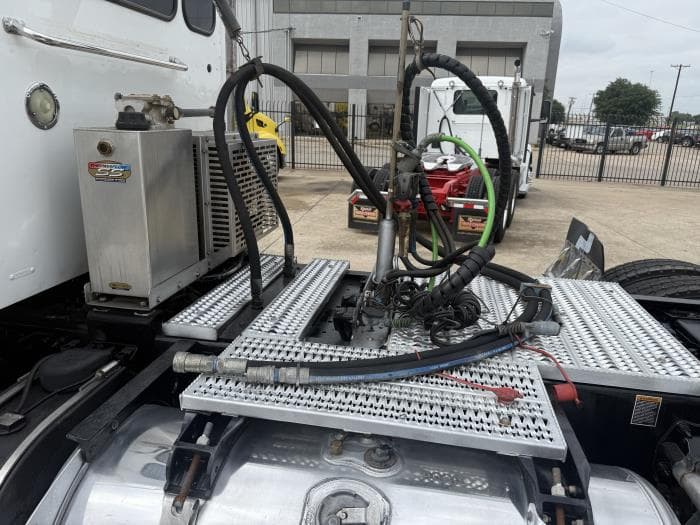 2020 Peterbilt 567 — photo 4