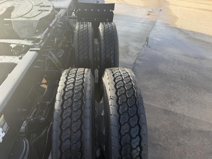 2021 Peterbilt 567 — photo 12