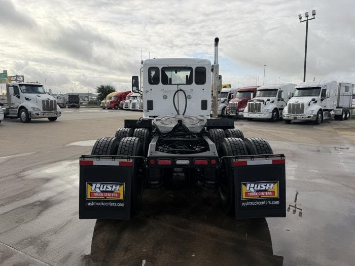 2020 Peterbilt 567 — photo 5