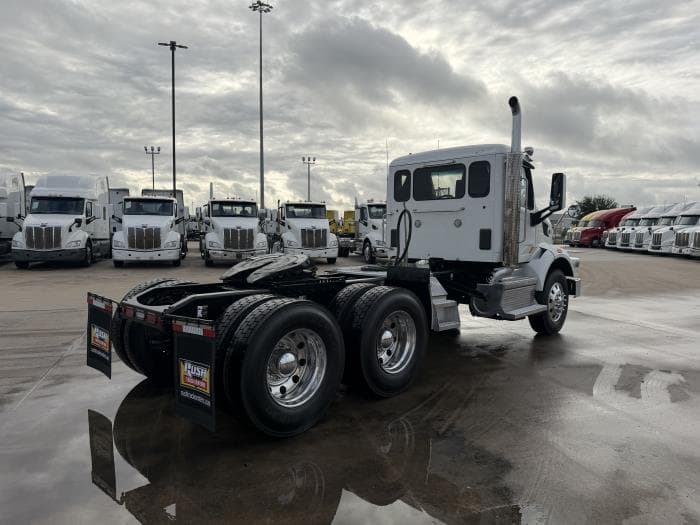 2020 Peterbilt 567 — photo 6