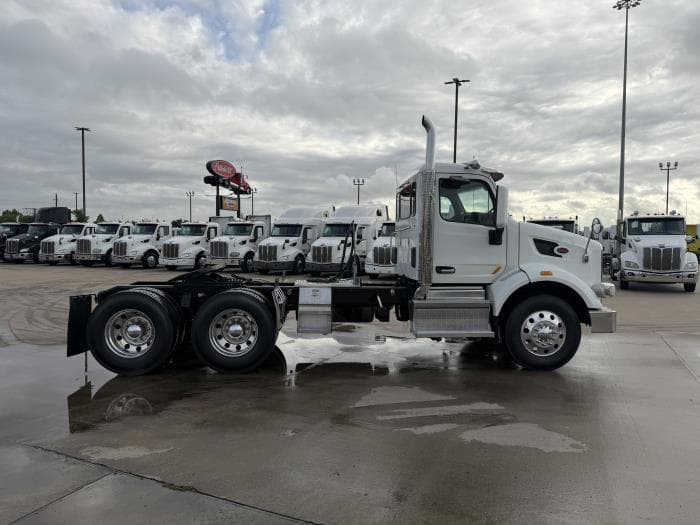 2020 Peterbilt 567 — photo 7