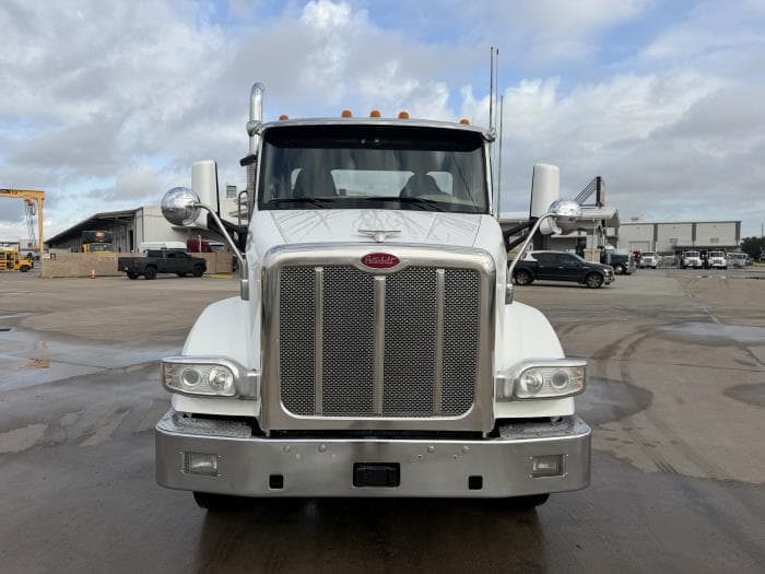 2020 Peterbilt 567 — photo 9
