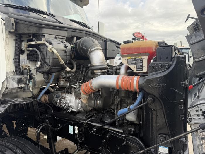 2020 Peterbilt 567 — photo 20