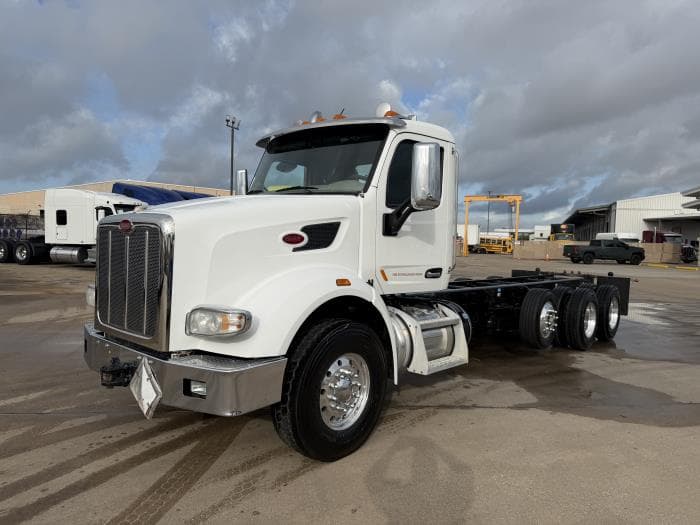 2019 Peterbilt 567 — photo 2
