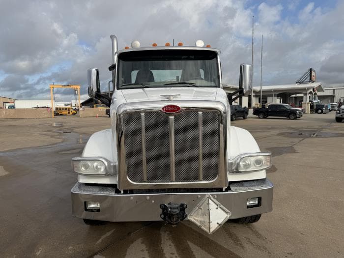 2019 Peterbilt 567 — photo 9