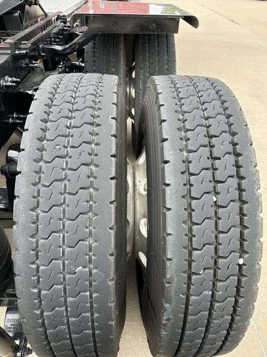 2025 Peterbilt 579 — photo 18