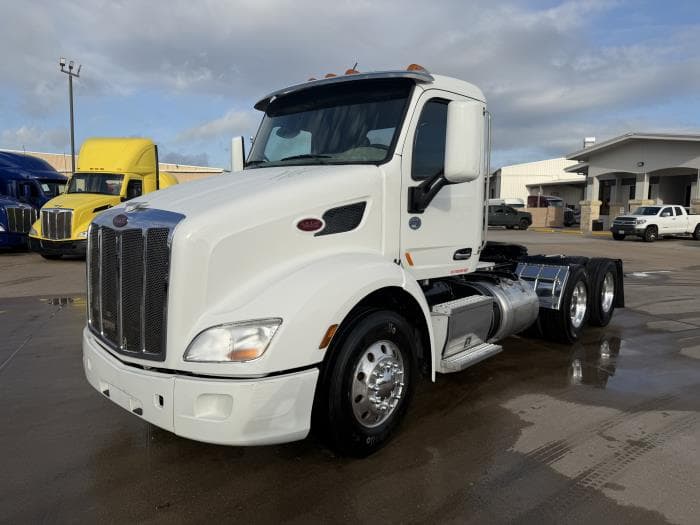 2019 Peterbilt 579 — photo 2