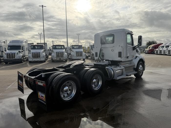 2019 Peterbilt 579 — photo 6