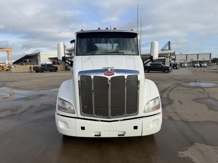 2019 Peterbilt 579 — photo 9