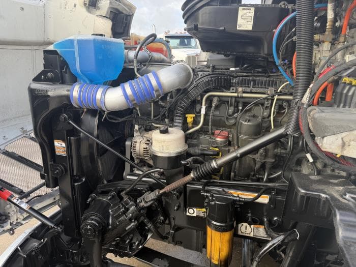 2019 Peterbilt 579 — photo 18