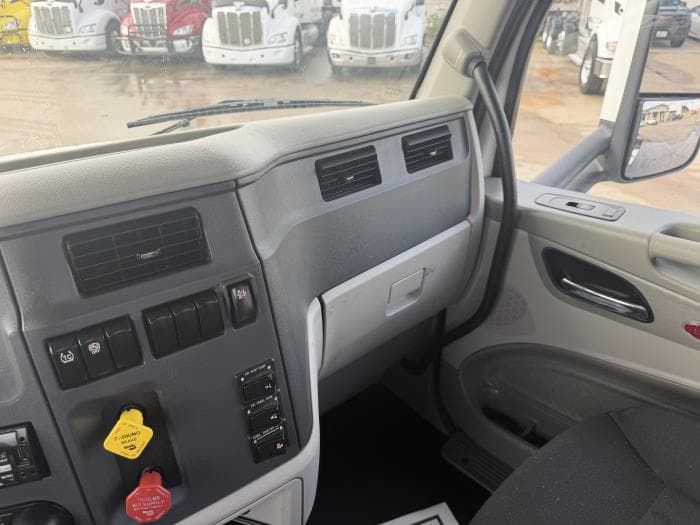 2019 Peterbilt 579 — photo 29