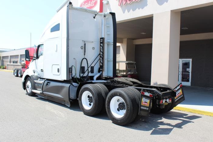 2022 Kenworth T680 — photo 5
